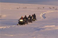 Snow mobile safari. Photo Trym Ivar Bergsmo/Finnmark TB