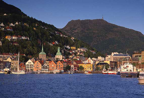 Bergen waterfront. Photo: Per Nybo, Bergen tourist board