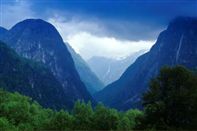 Stalheim canyon. Photo RM Sorensen/Flam Utvikling