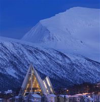 Twilight in Tromso. Photo Bard Loken/Destinasjon Tromso